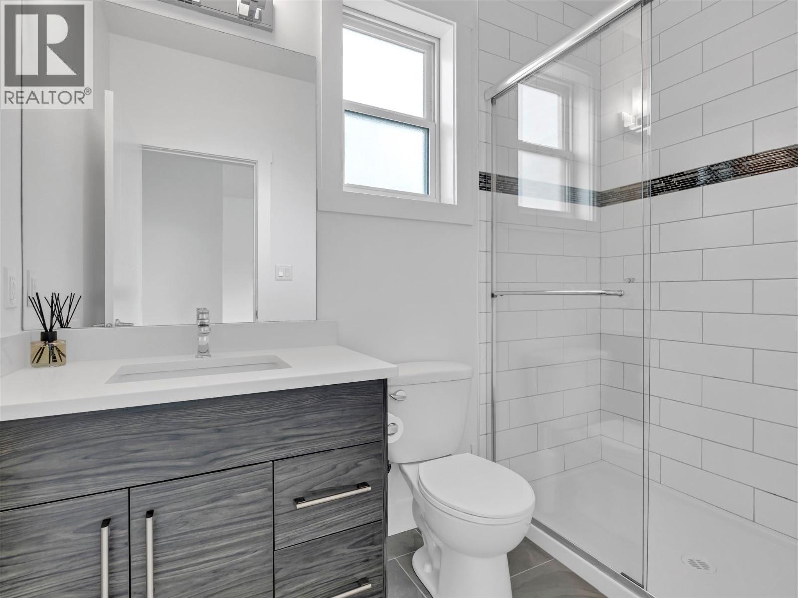 102 453 MAURICE Street, Penticton