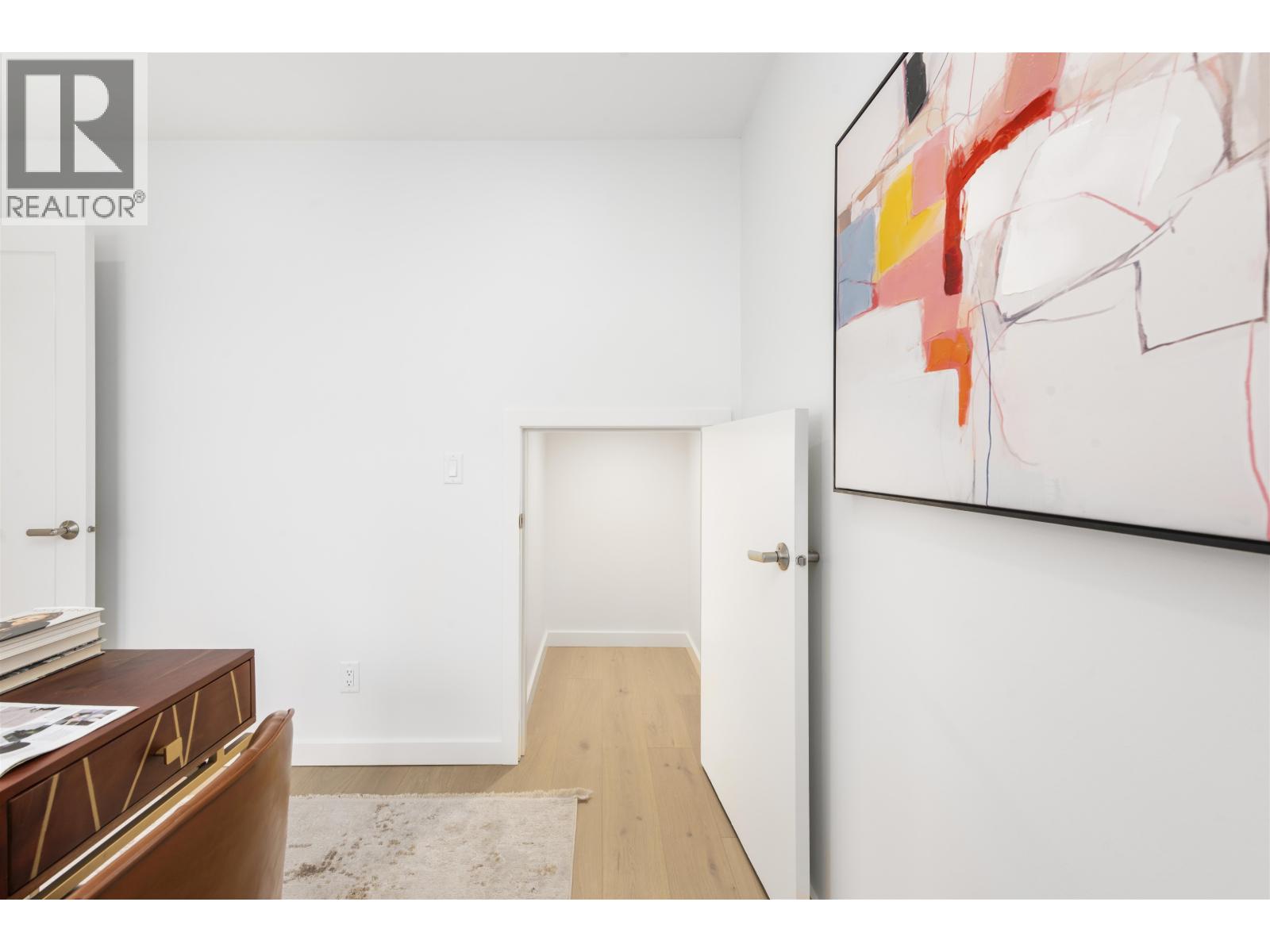 6911 GRAYBAR Road, Richmond