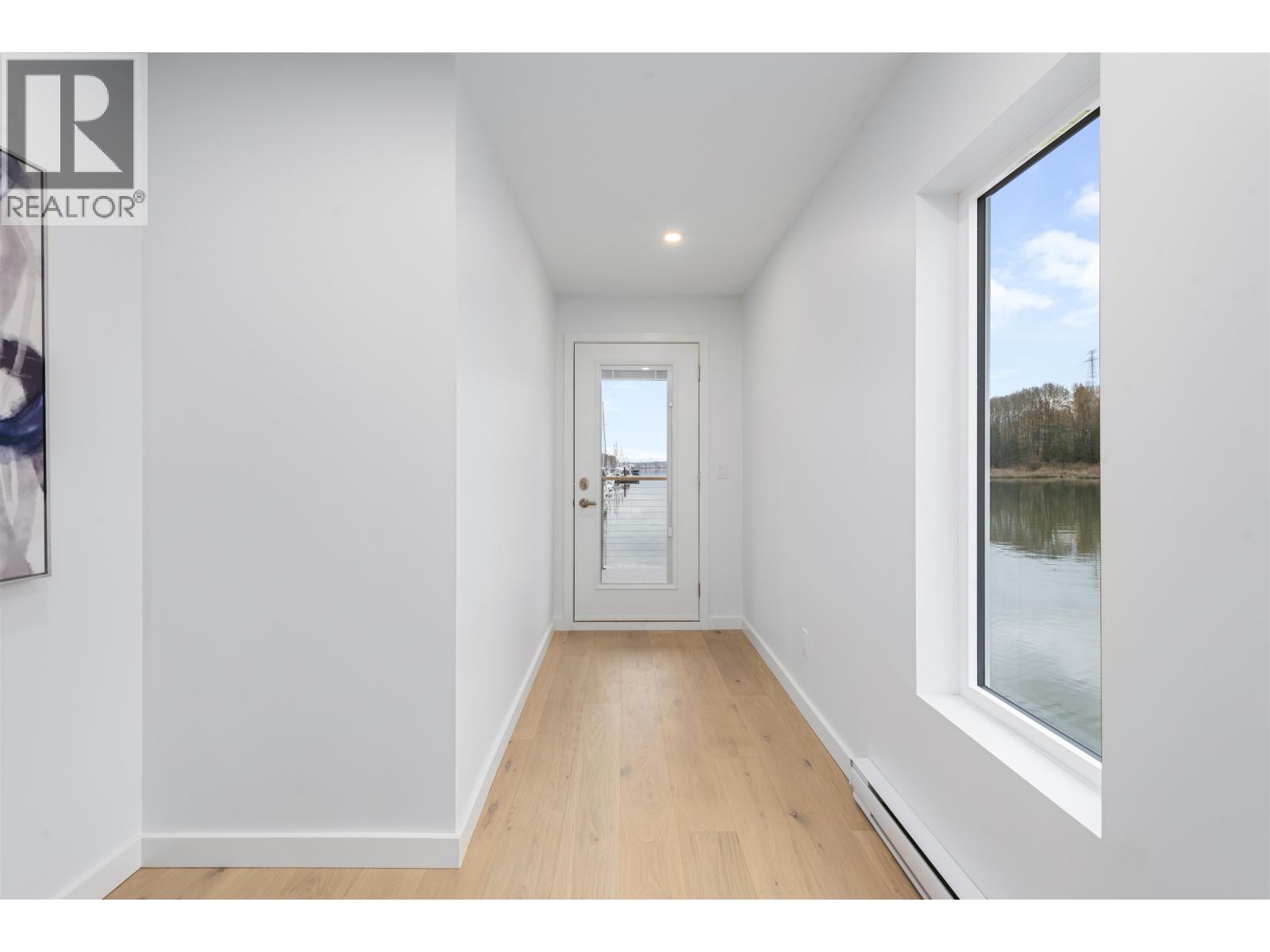 6911 GRAYBAR Road, Richmond