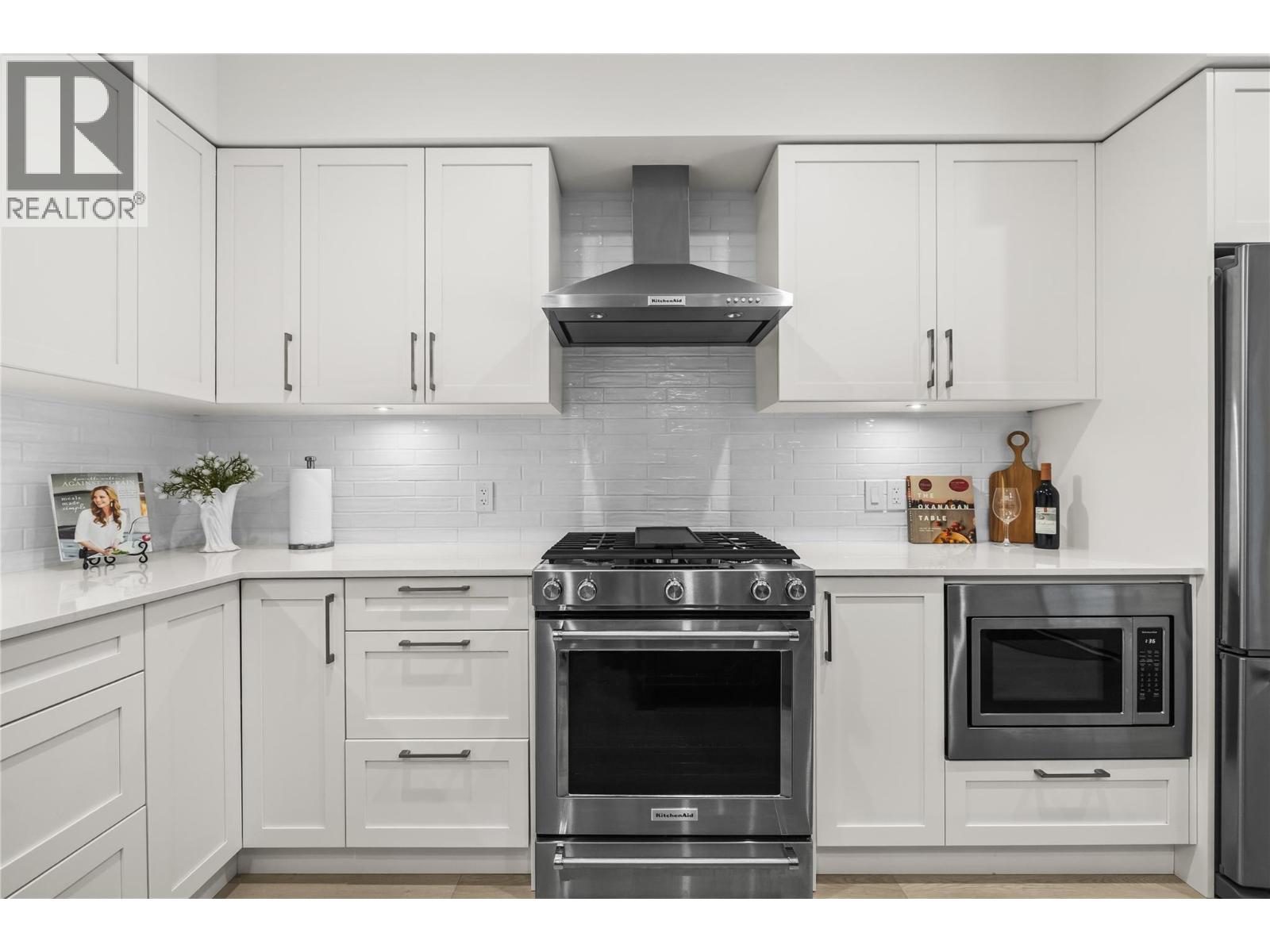 20 1979 Country Club Drive, Kelowna