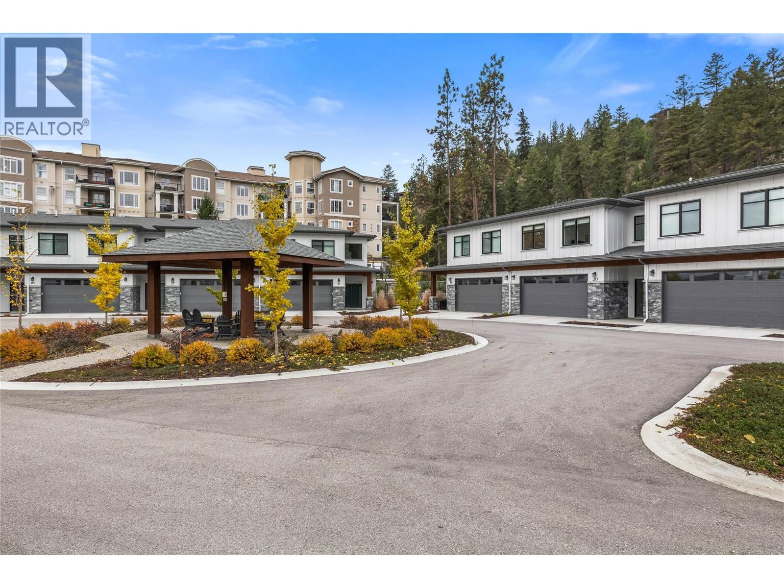 20 1979 Country Club Drive, Kelowna