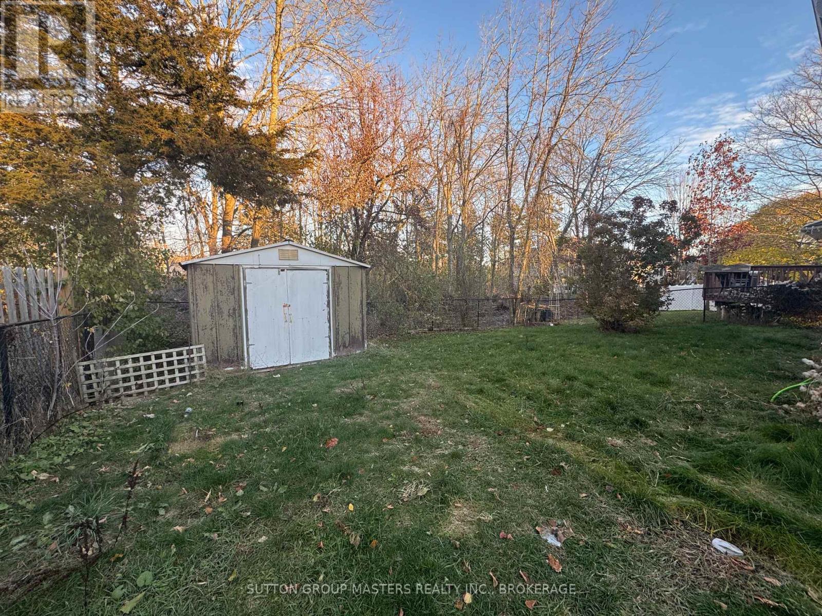 14 HERITAGE DRIVE - 11