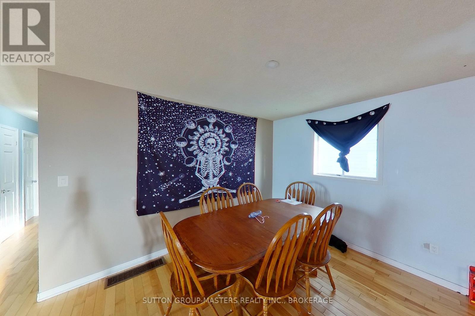 14 HERITAGE DRIVE - 16