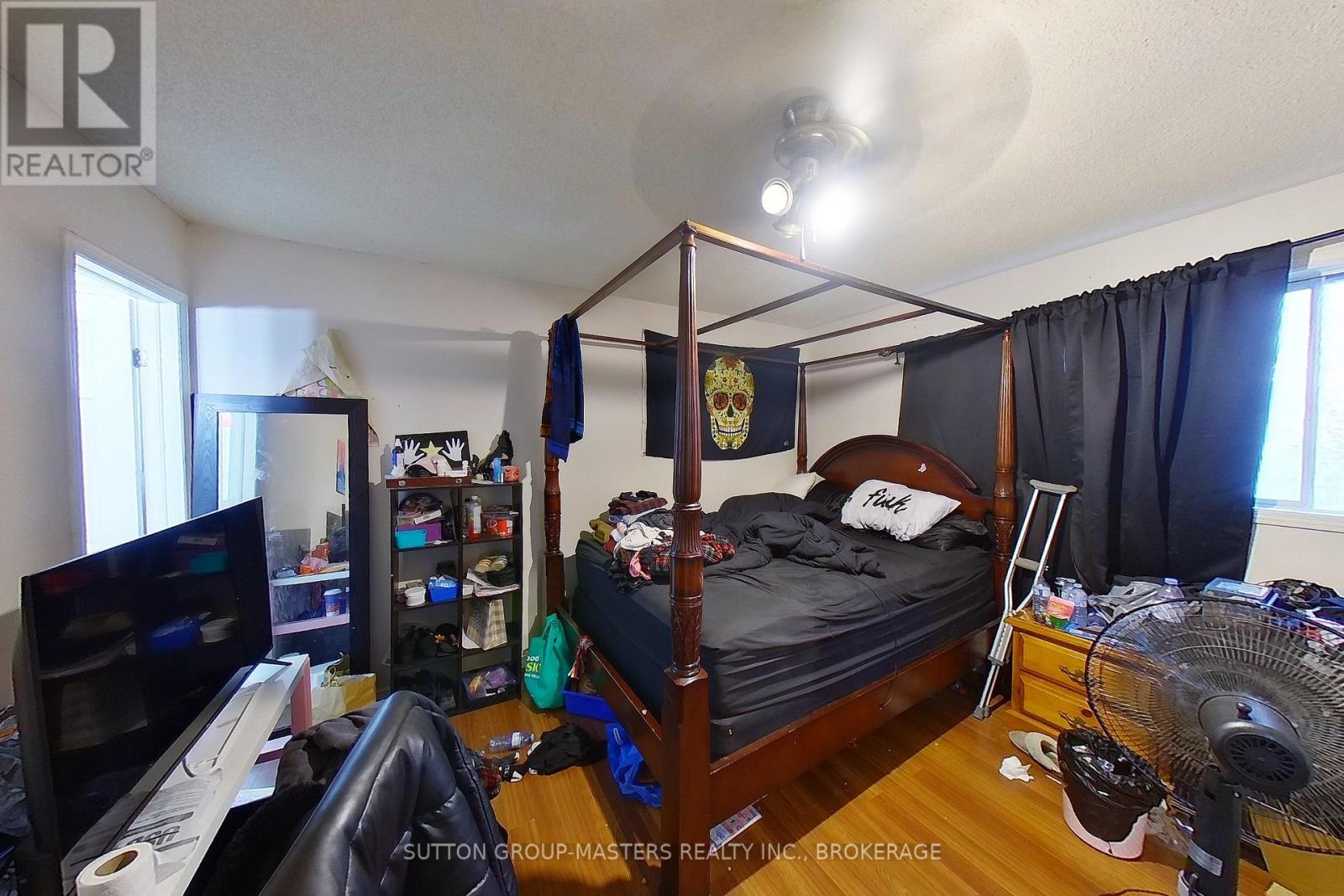 14 HERITAGE DRIVE - 22