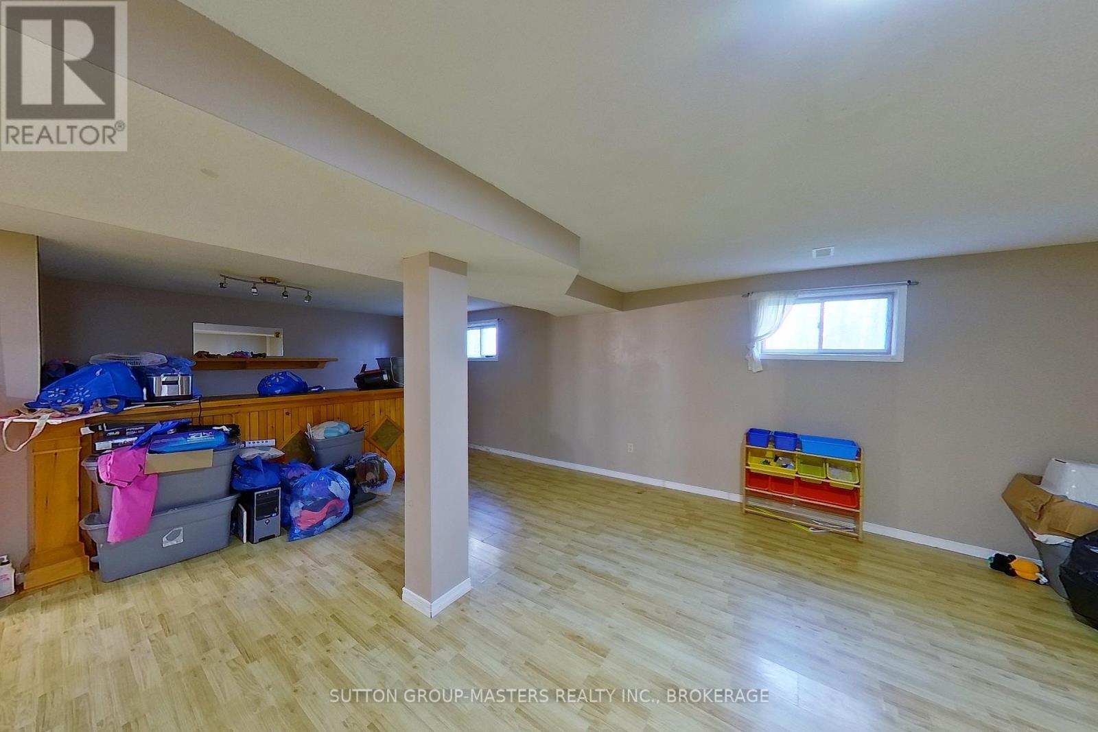 14 HERITAGE DRIVE - 25