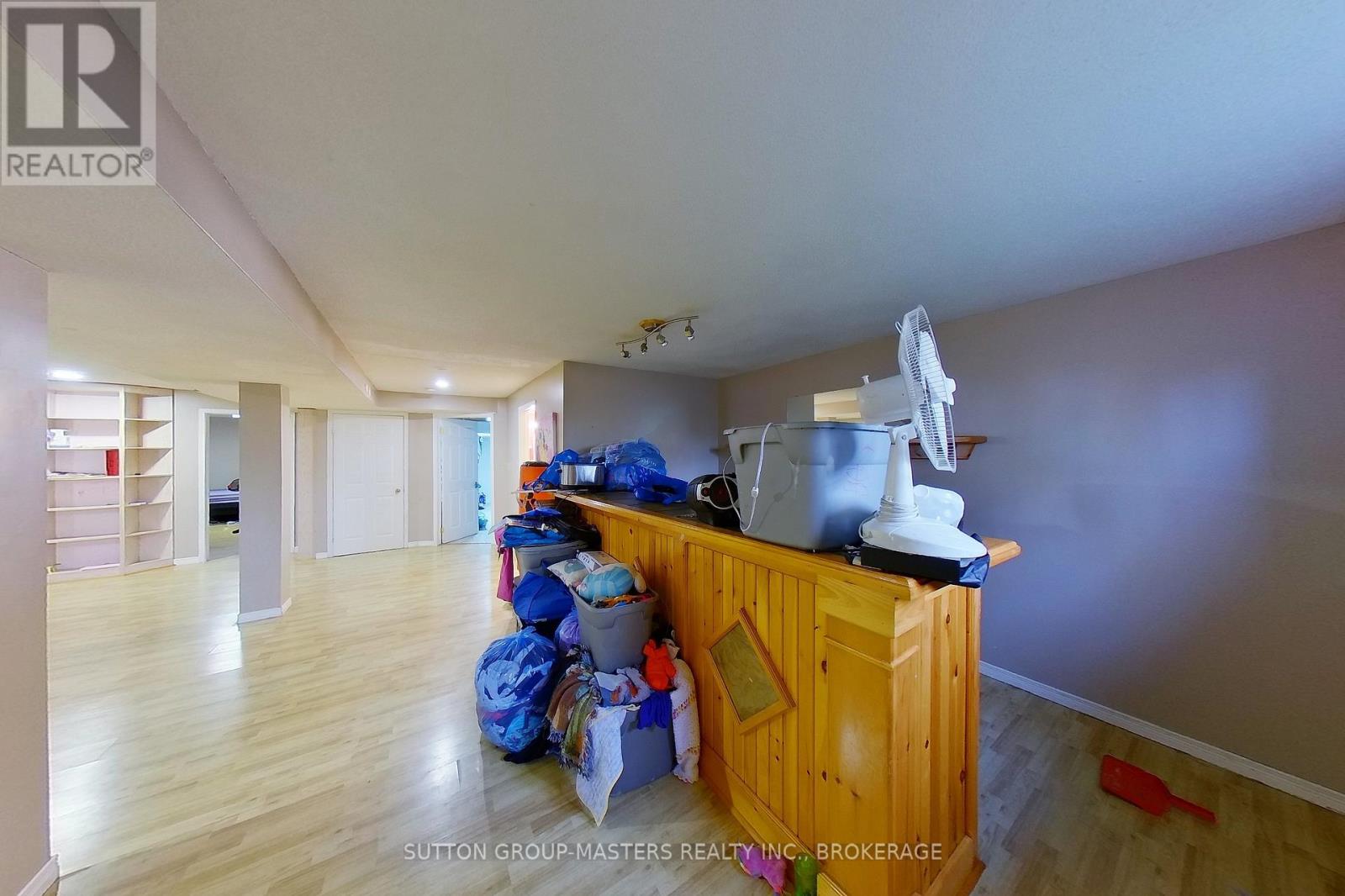 14 HERITAGE DRIVE - 27