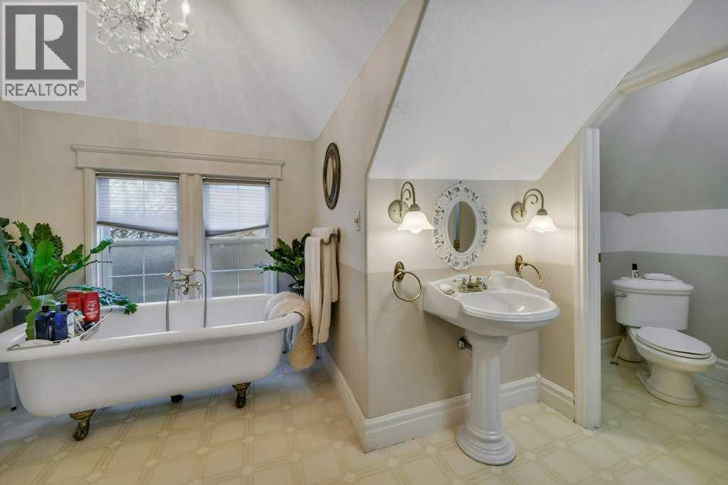 5406 50 Avenue, Lacombe