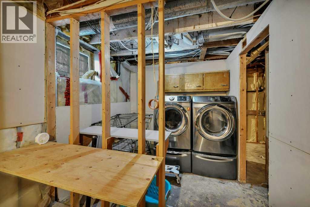 5406 50 Avenue, Lacombe