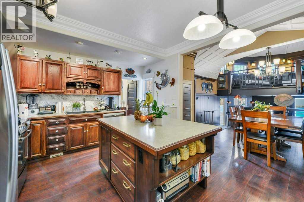 5406 50 Avenue, Lacombe