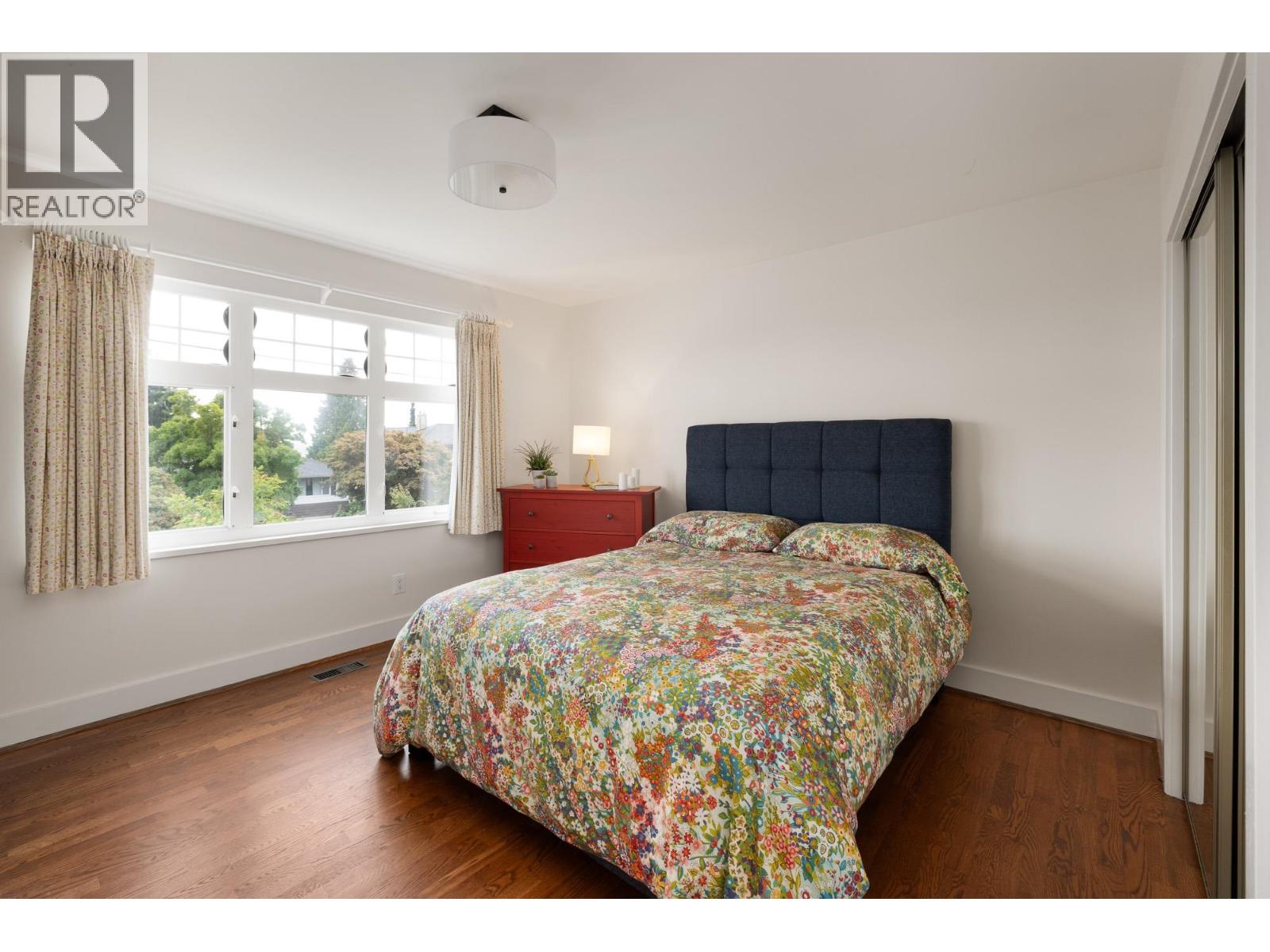 518 E 7TH STREET, North Vancouver