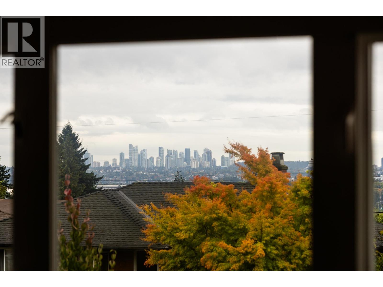 518 E 7TH STREET, North Vancouver