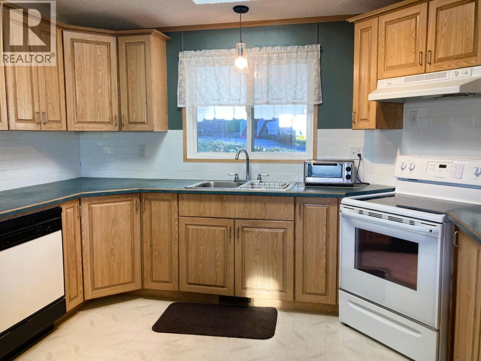 28 1420 Trans Canada Highway, Sorrento