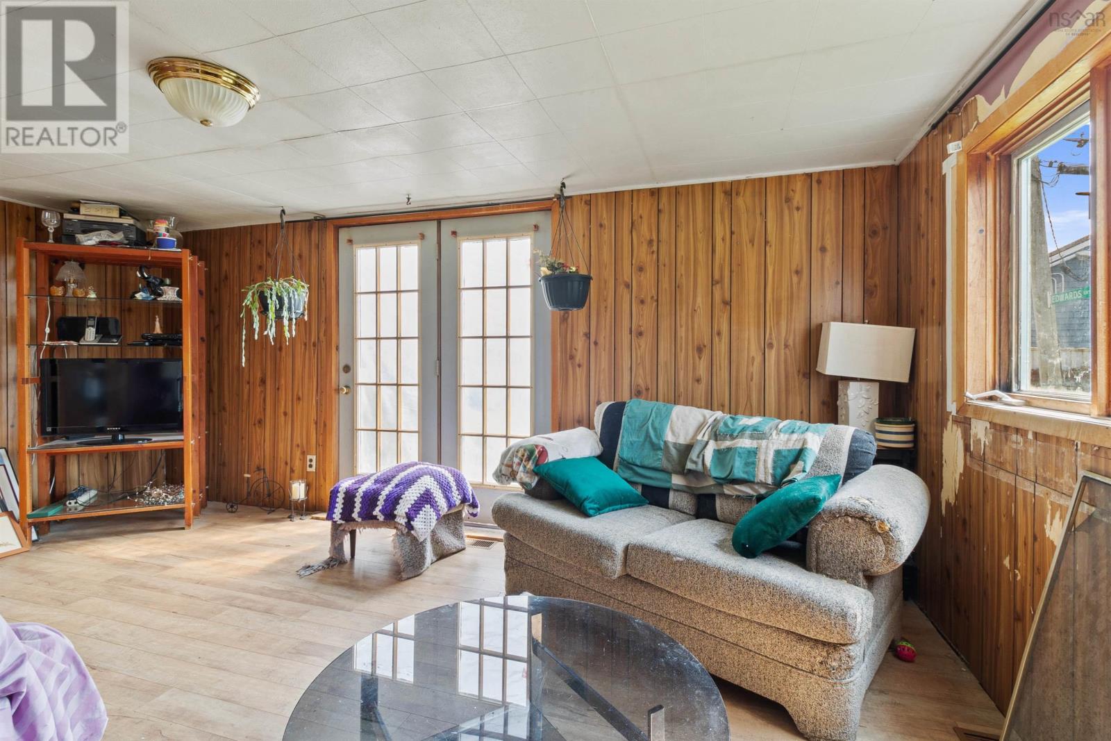 Property 19 of 21 of 20 Silvers Lane