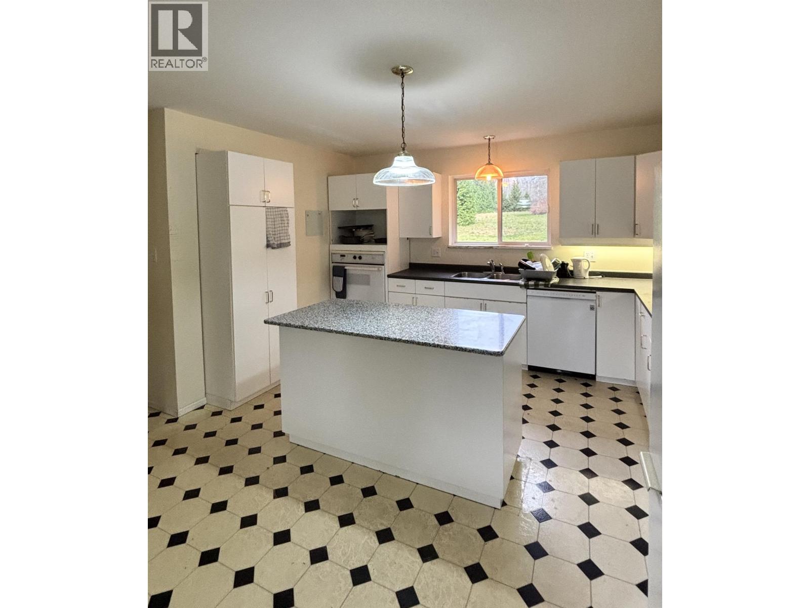 4404 EBY Street, Terrace