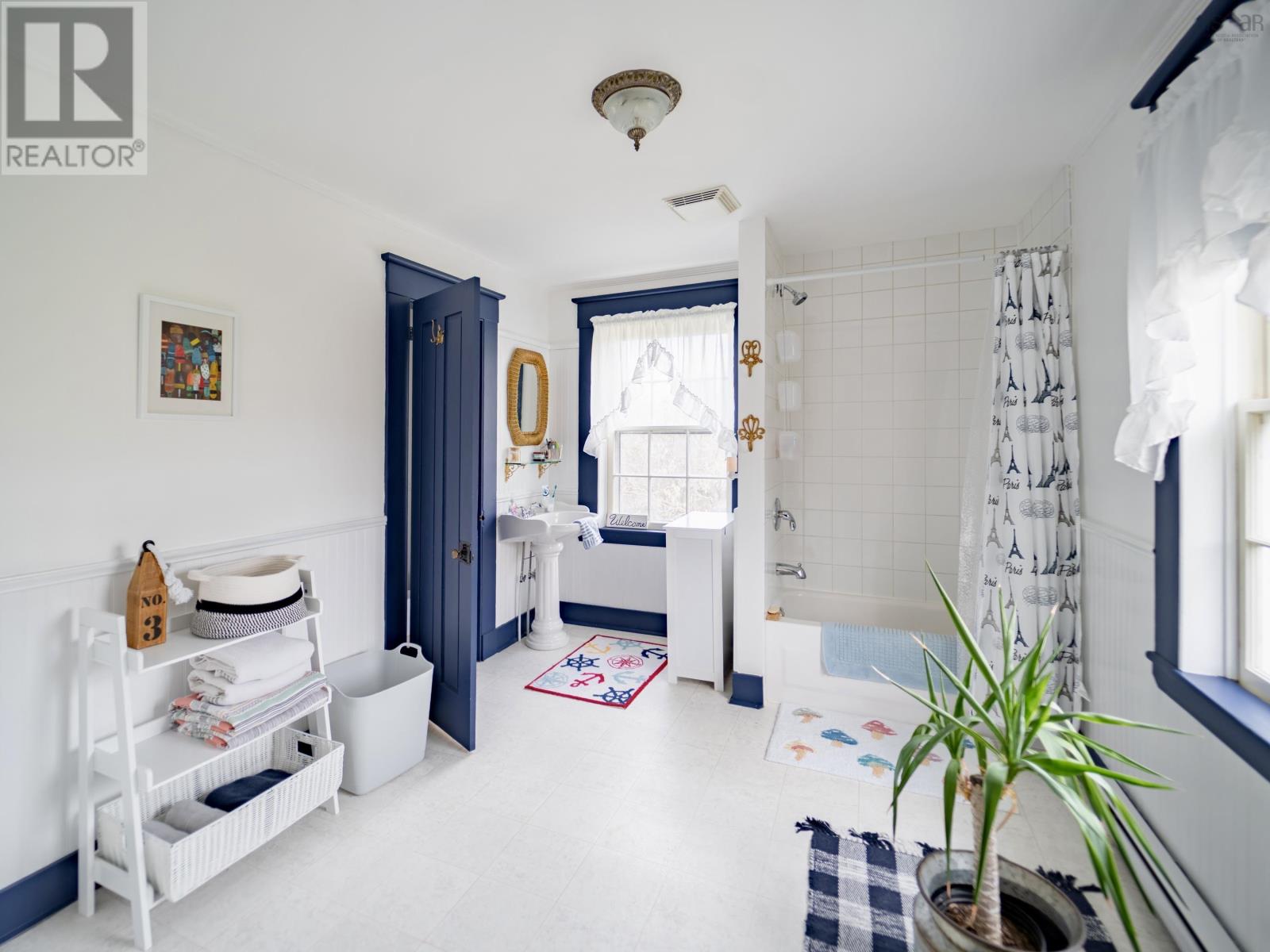 Property 13 of 52 of 2133 Highway 3