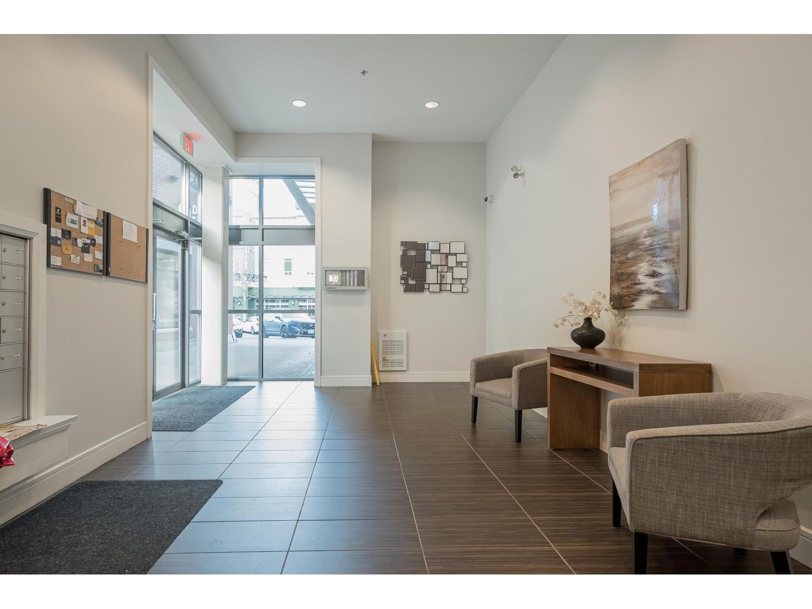 314 45530 MARKET WAY, Garrison Crossing, Chilliwack