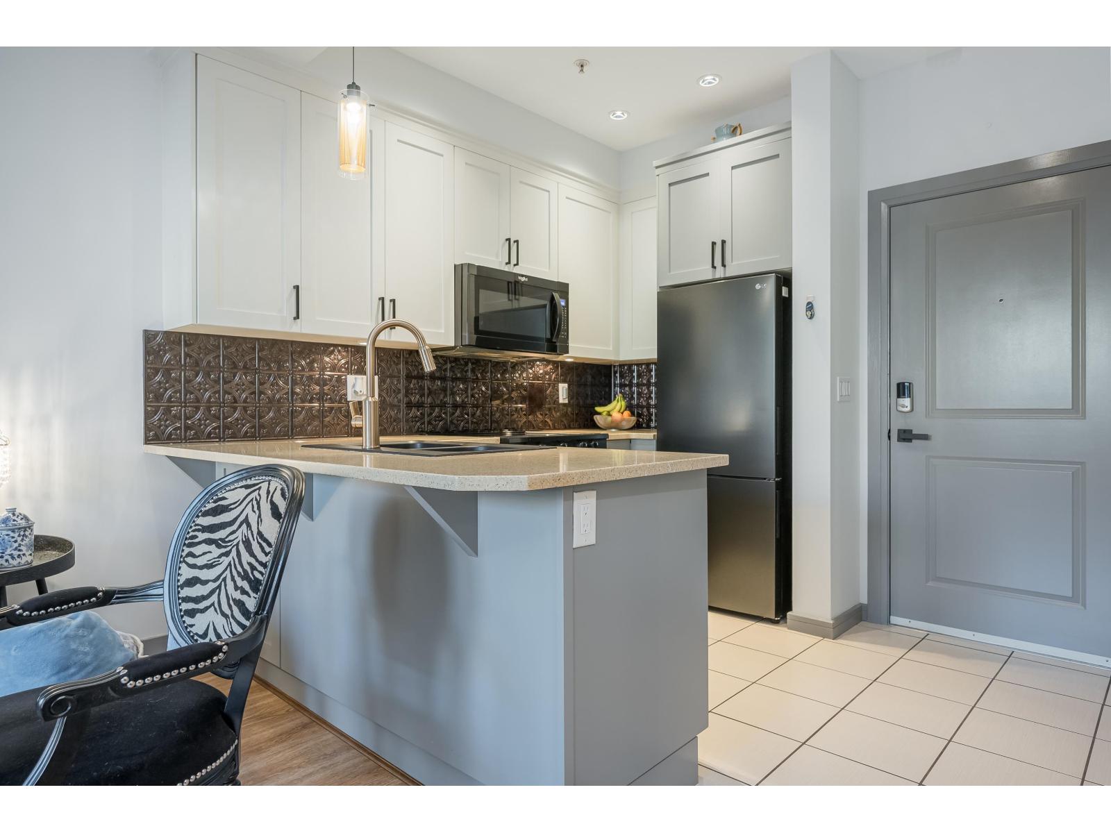 314 45530 MARKET WAY, Garrison Crossing, Chilliwack