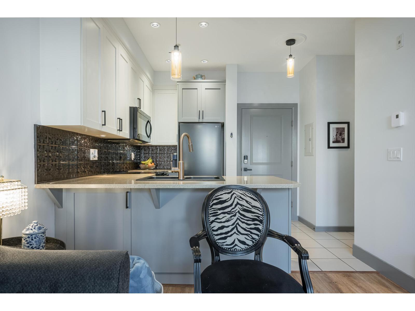 314 45530 MARKET WAY, Garrison Crossing, Chilliwack