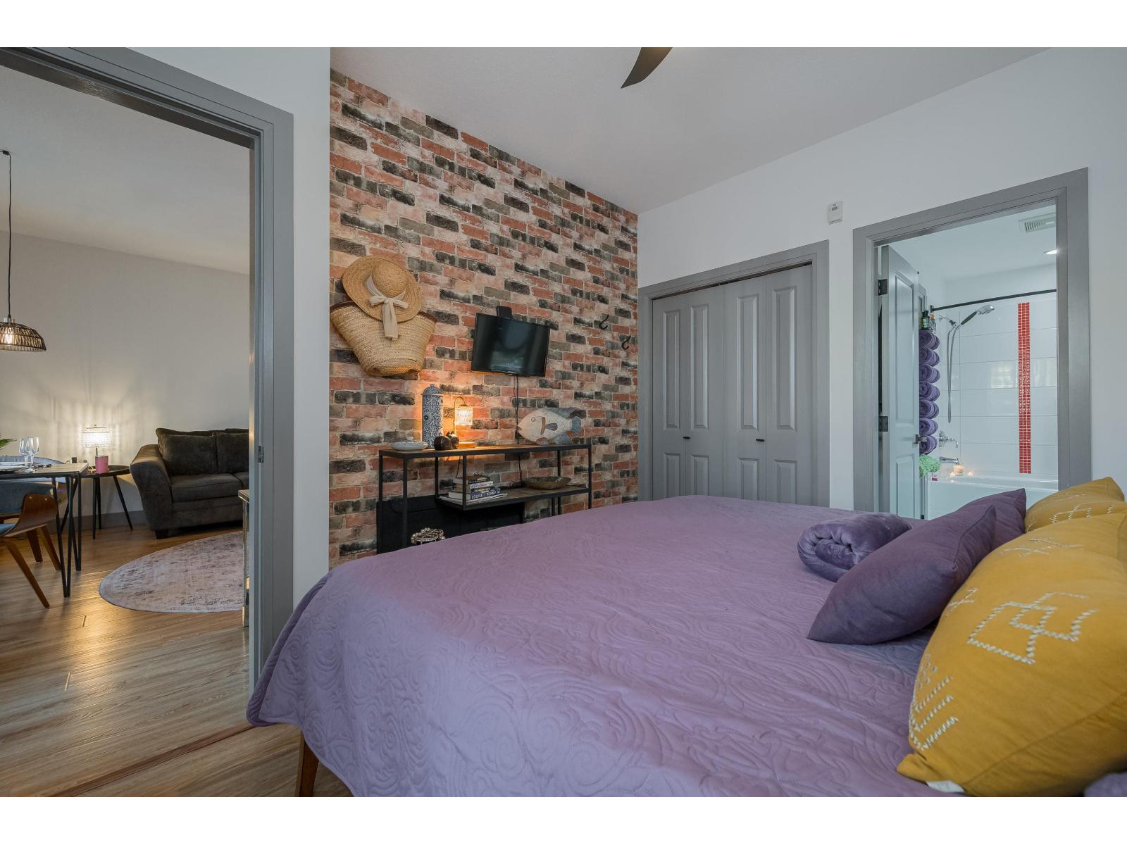 314 45530 MARKET WAY, Garrison Crossing, Chilliwack