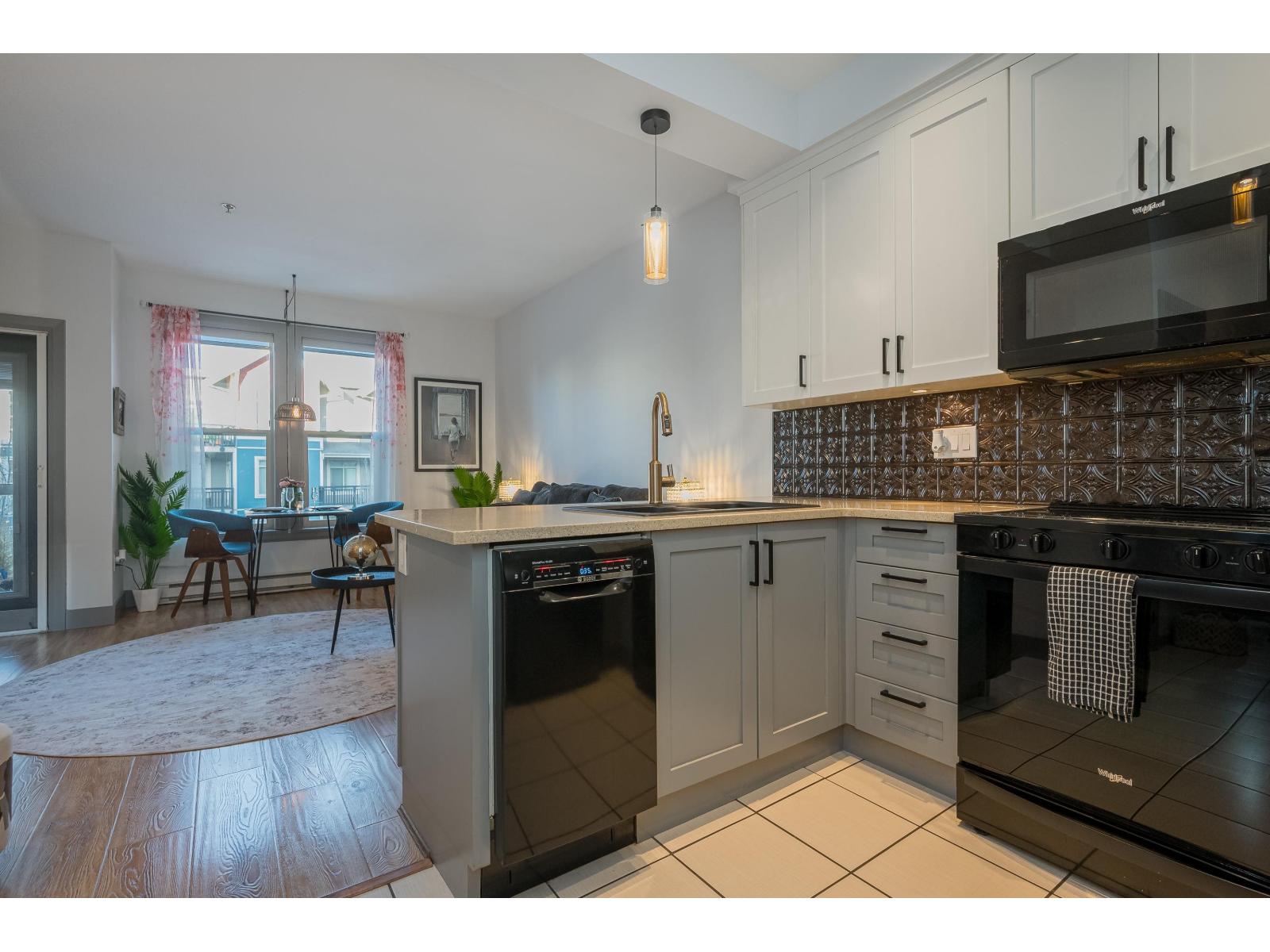 314 45530 MARKET WAY, Garrison Crossing, Chilliwack