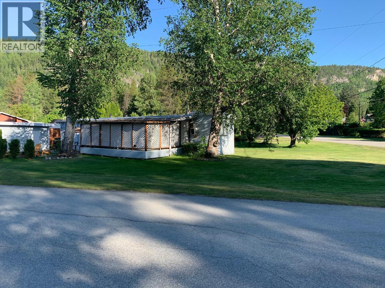 152 SCHULTE Crescent Unit# 1, Castlegar