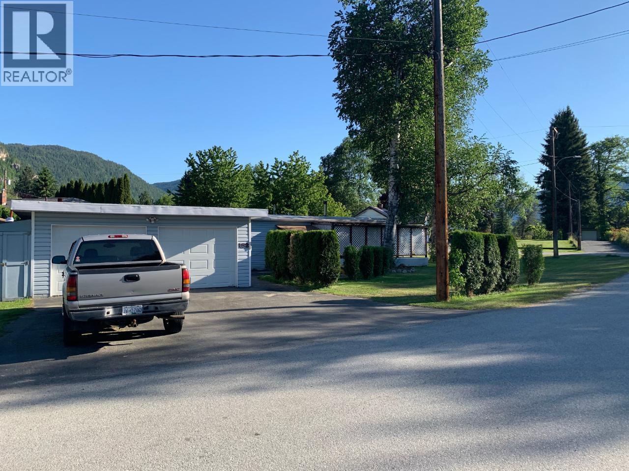 152 SCHULTE Crescent Unit# 1, Castlegar