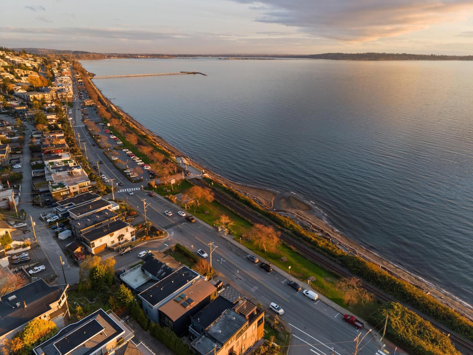 14555 MARINE DRIVE, White Rock