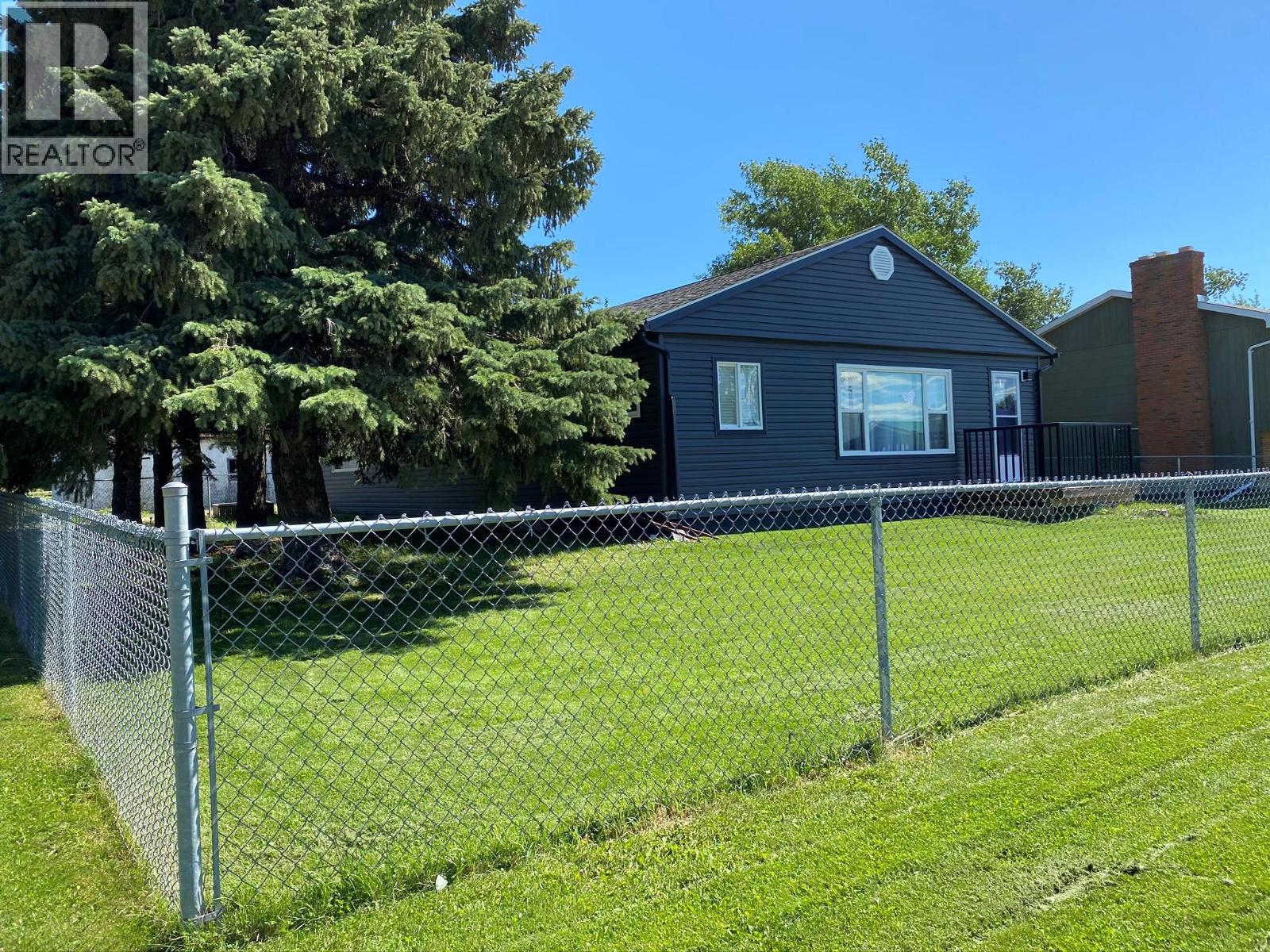 9300 9 Street, Dawson Creek