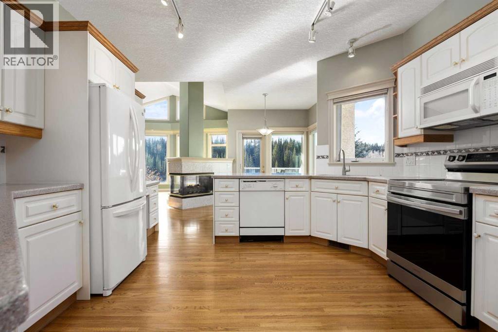 103 West Terrace Point, Cochrane