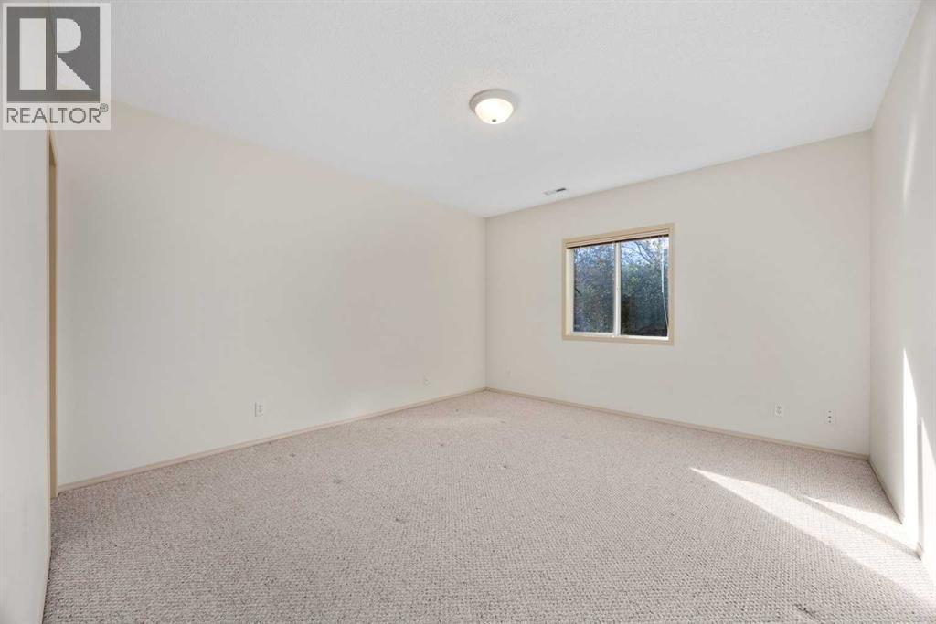 103 West Terrace Point, Cochrane