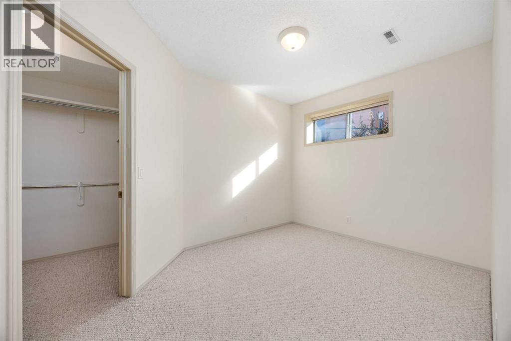 103 West Terrace Point, Cochrane