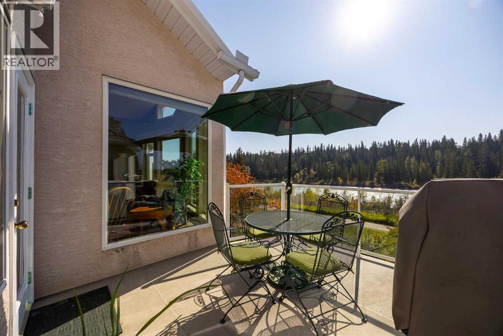 103 West Terrace Point, Cochrane