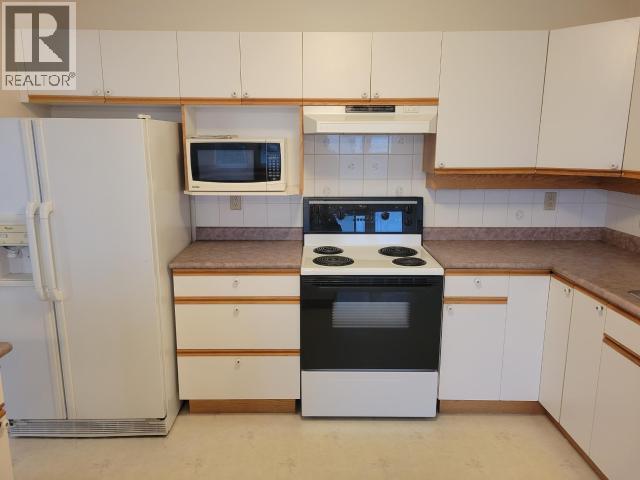 302-6900 BURNABY STREET, Powell River