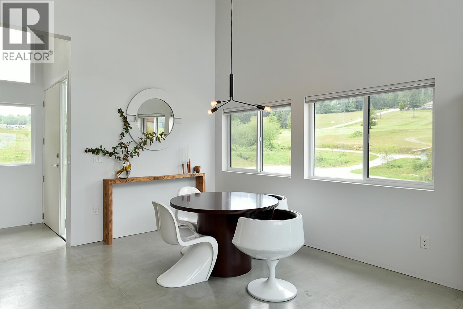 6400 CROWSTON ROAD, Sechelt