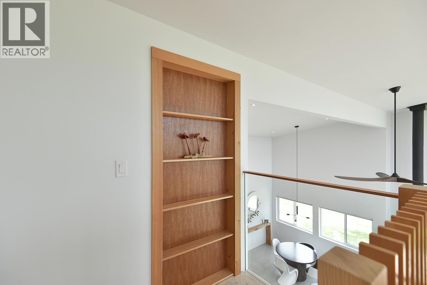 6400 CROWSTON ROAD, Sechelt