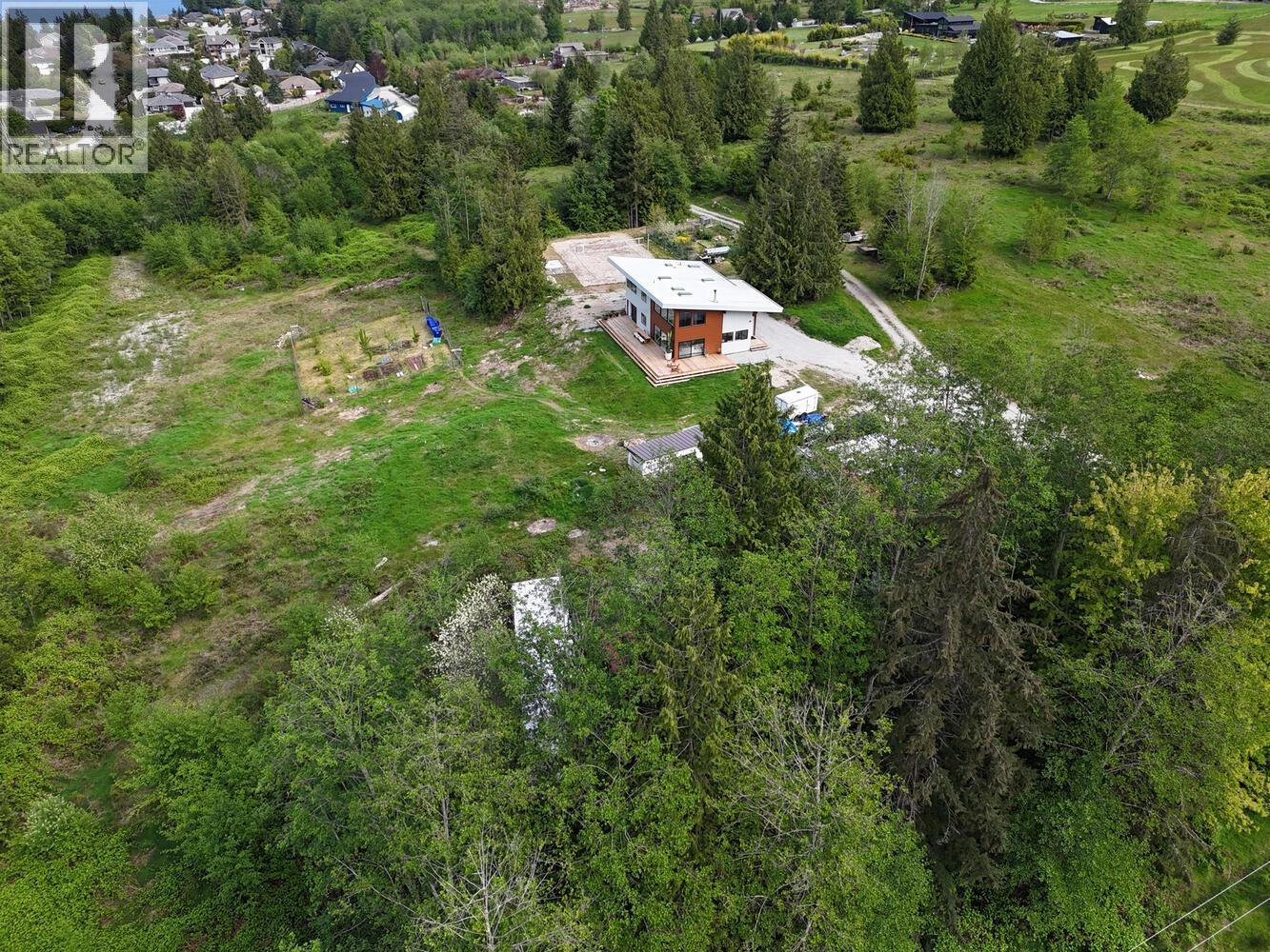 6400 CROWSTON ROAD, Sechelt