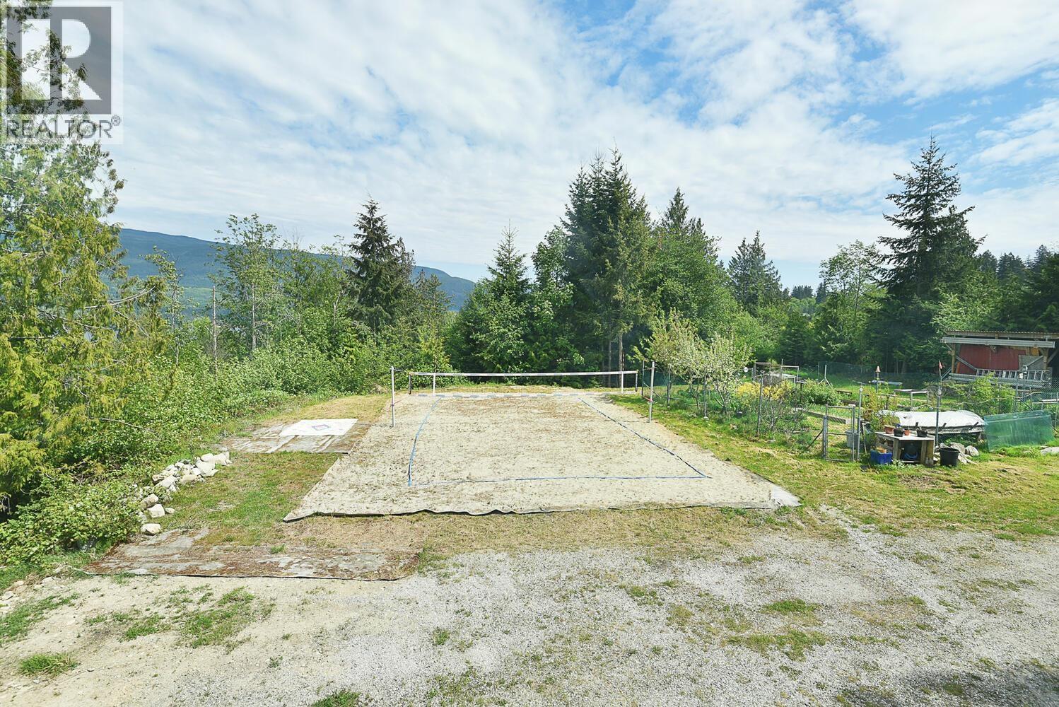 6400 CROWSTON ROAD, Sechelt