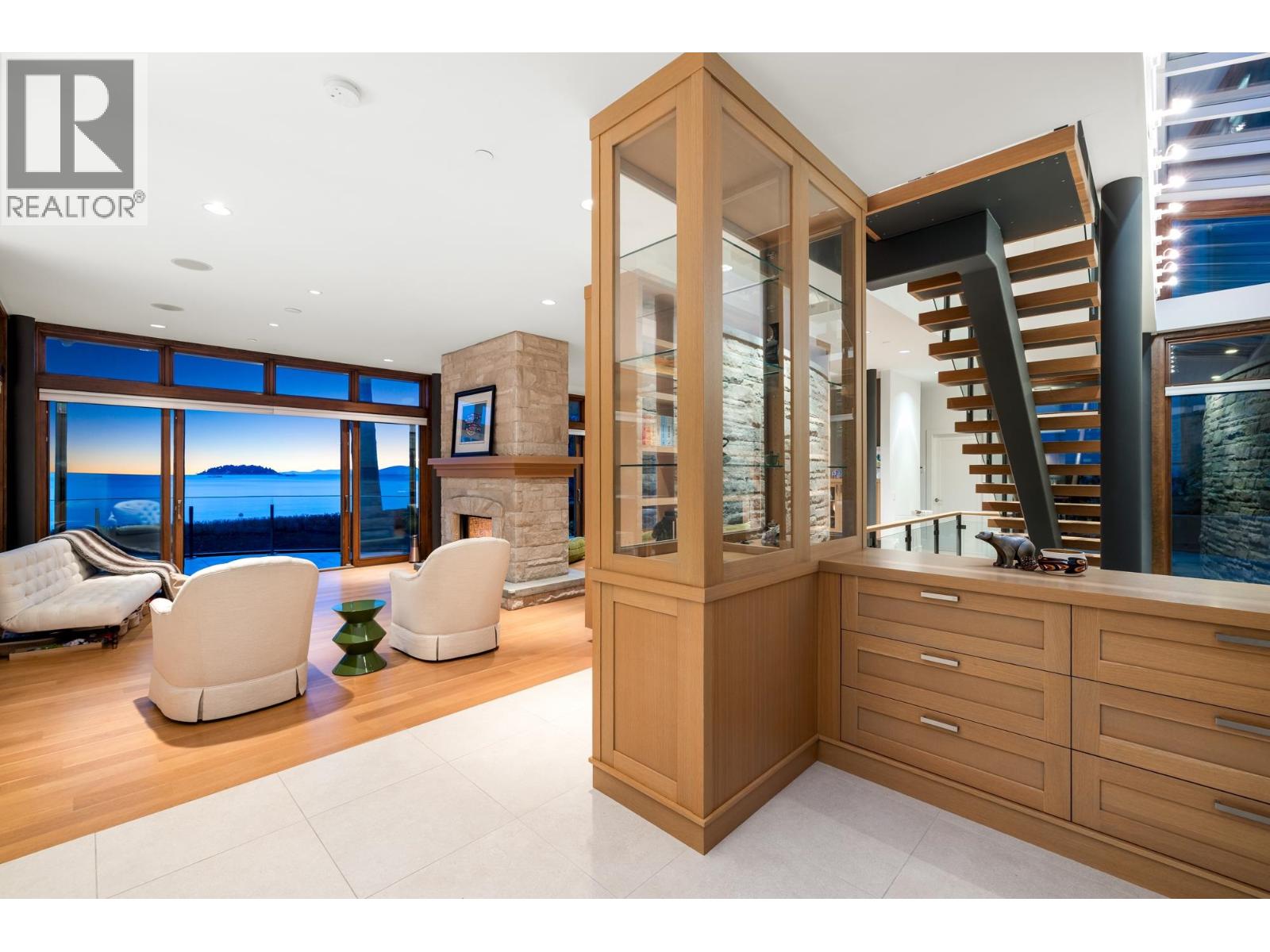 6780 BATCHELOR BAY PLACE, West Vancouver