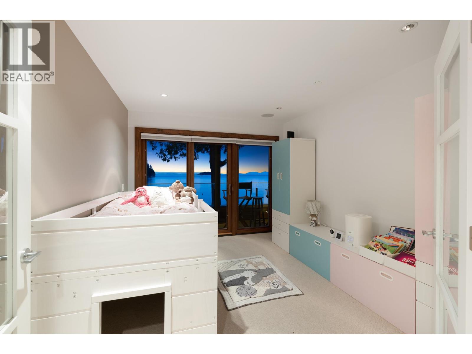 6780 BATCHELOR BAY PLACE, West Vancouver