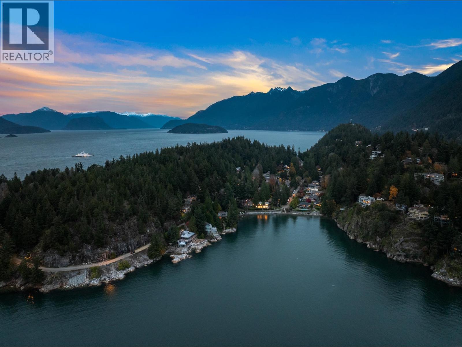 6780 BATCHELOR BAY PLACE, West Vancouver