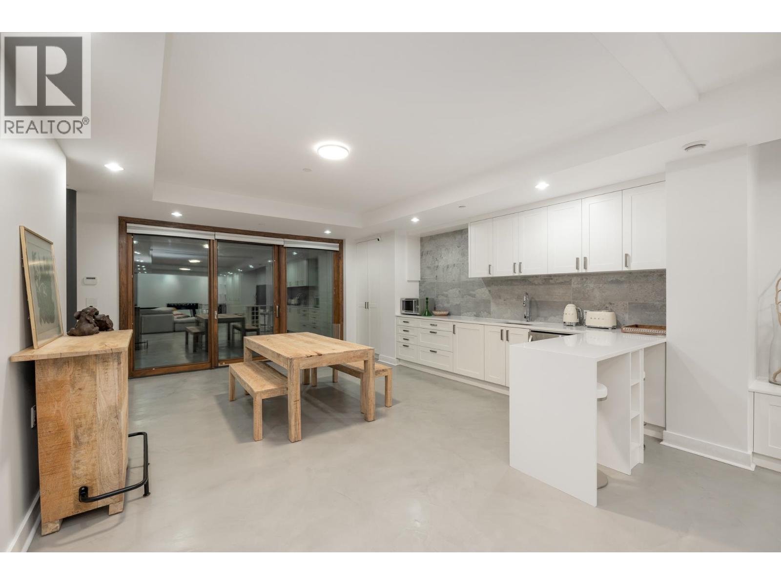 6780 BATCHELOR BAY PLACE, West Vancouver