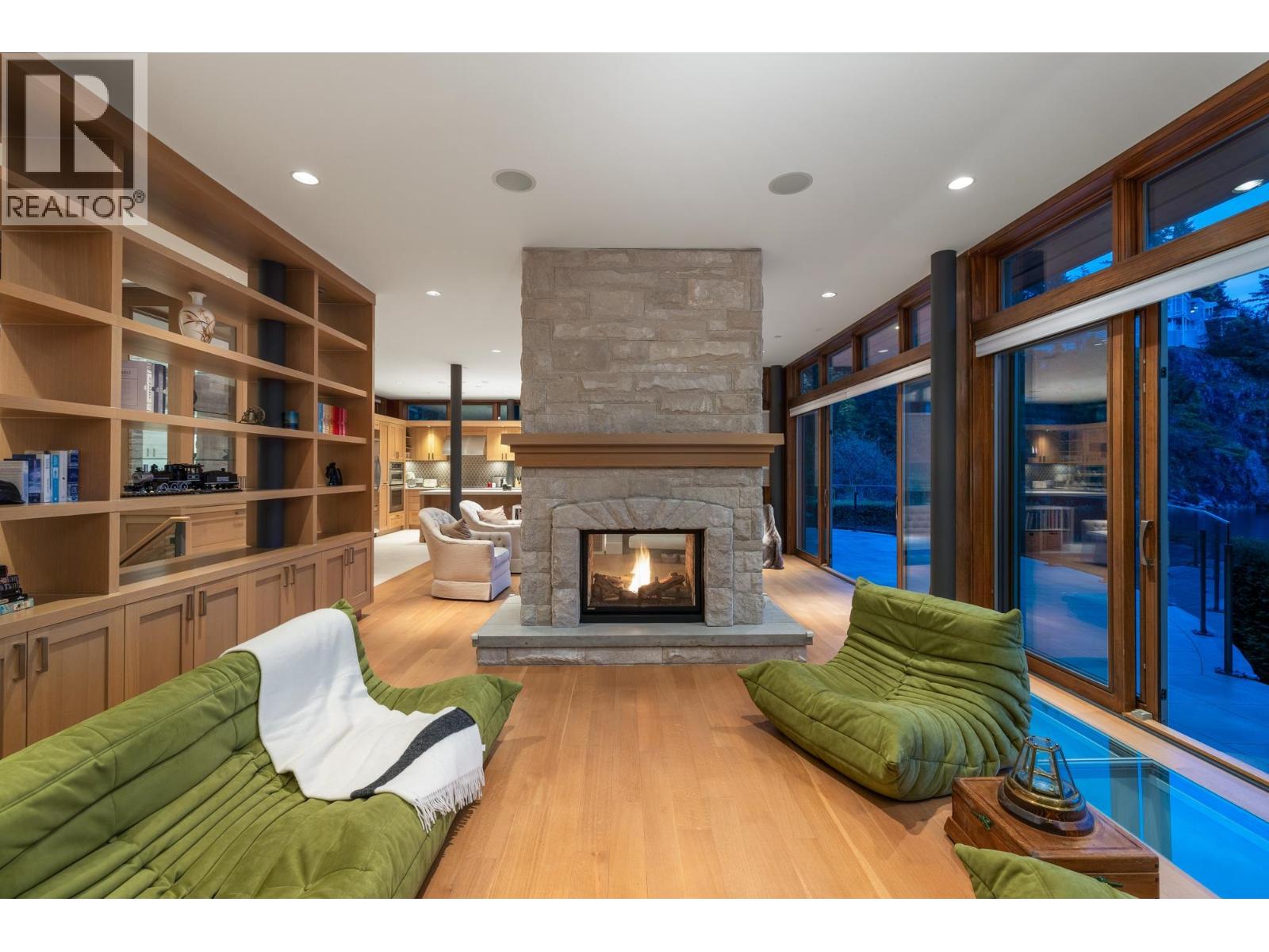 6780 BATCHELOR BAY PLACE, West Vancouver