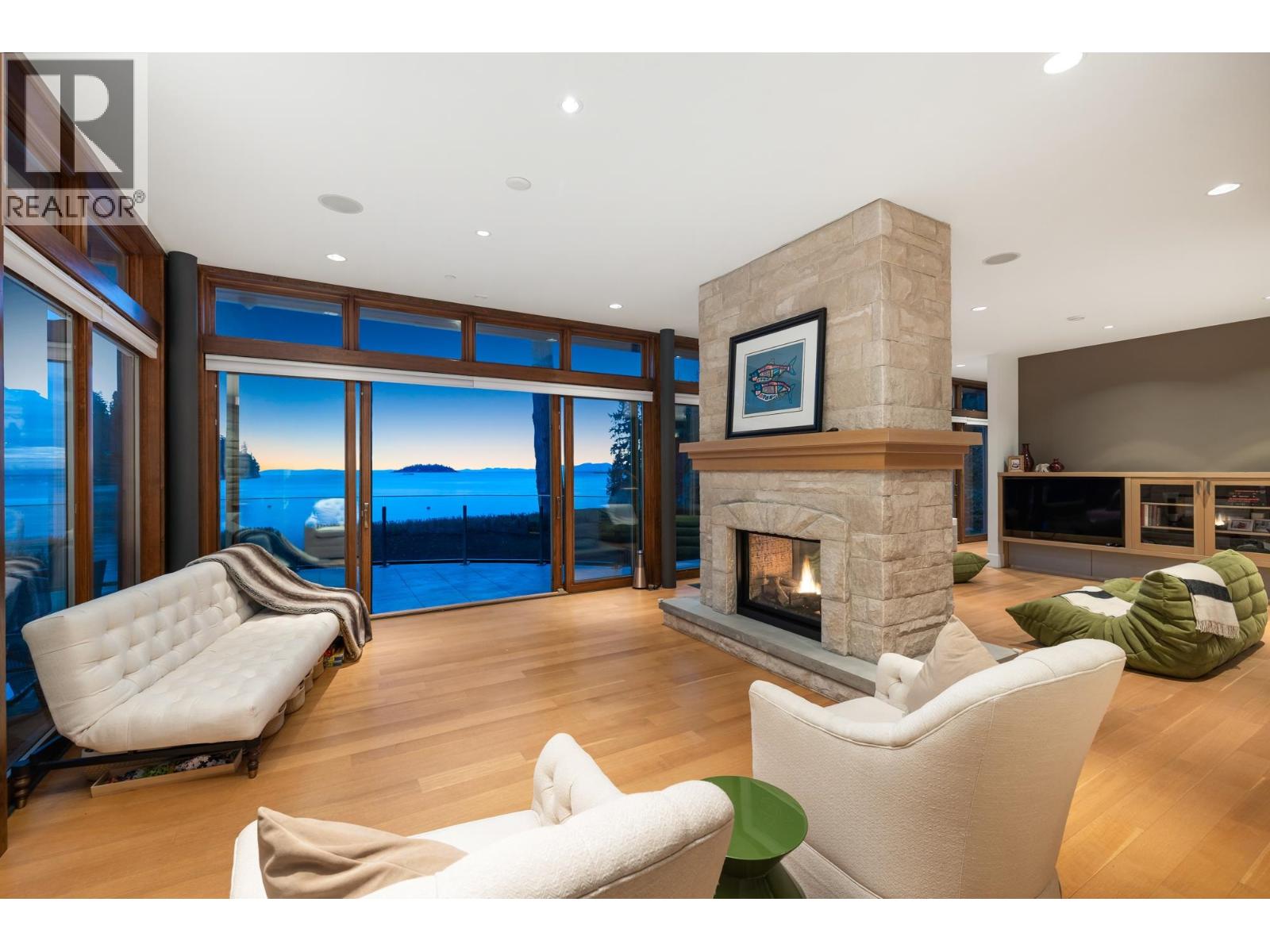 6780 BATCHELOR BAY PLACE, West Vancouver