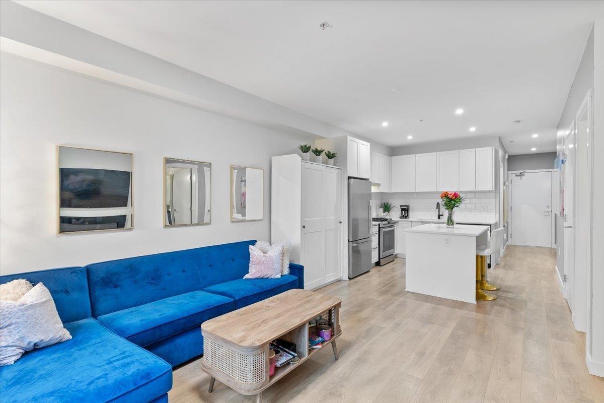 309 5415 BRYDON CRESCENT, Langley