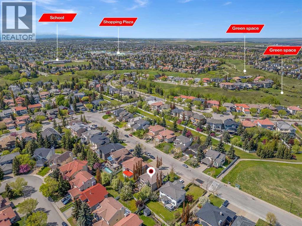 Single Family House for Sale in  Edgevalley Way NW Edgemont Calgary 