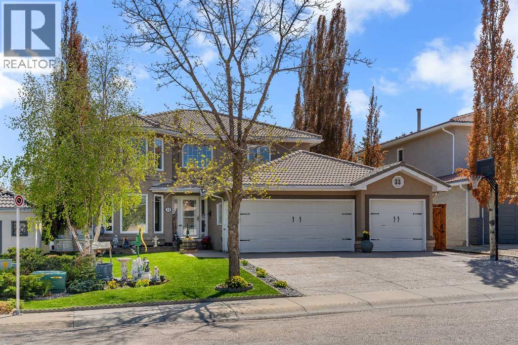 Single Family House for Sale in  Edgevalley Way NW Edgemont Calgary 