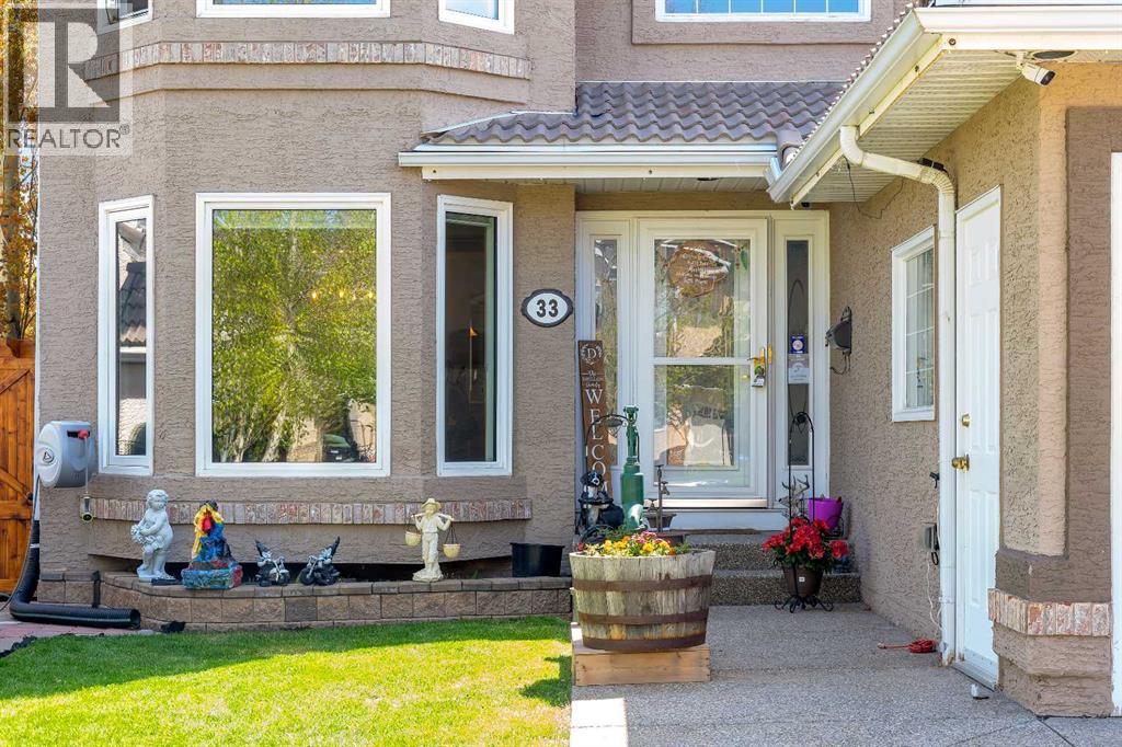 Single Family House for Sale in  Edgevalley Way NW Edgemont Calgary 