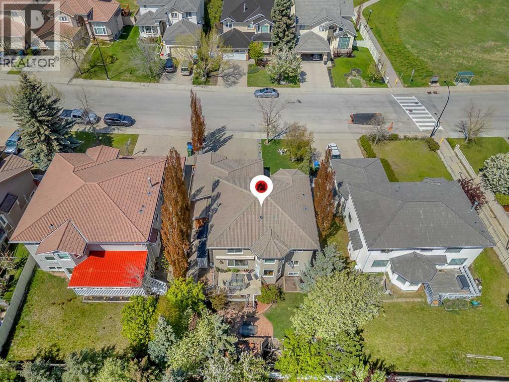 Single Family House for Sale in  Edgevalley Way NW Edgemont Calgary 