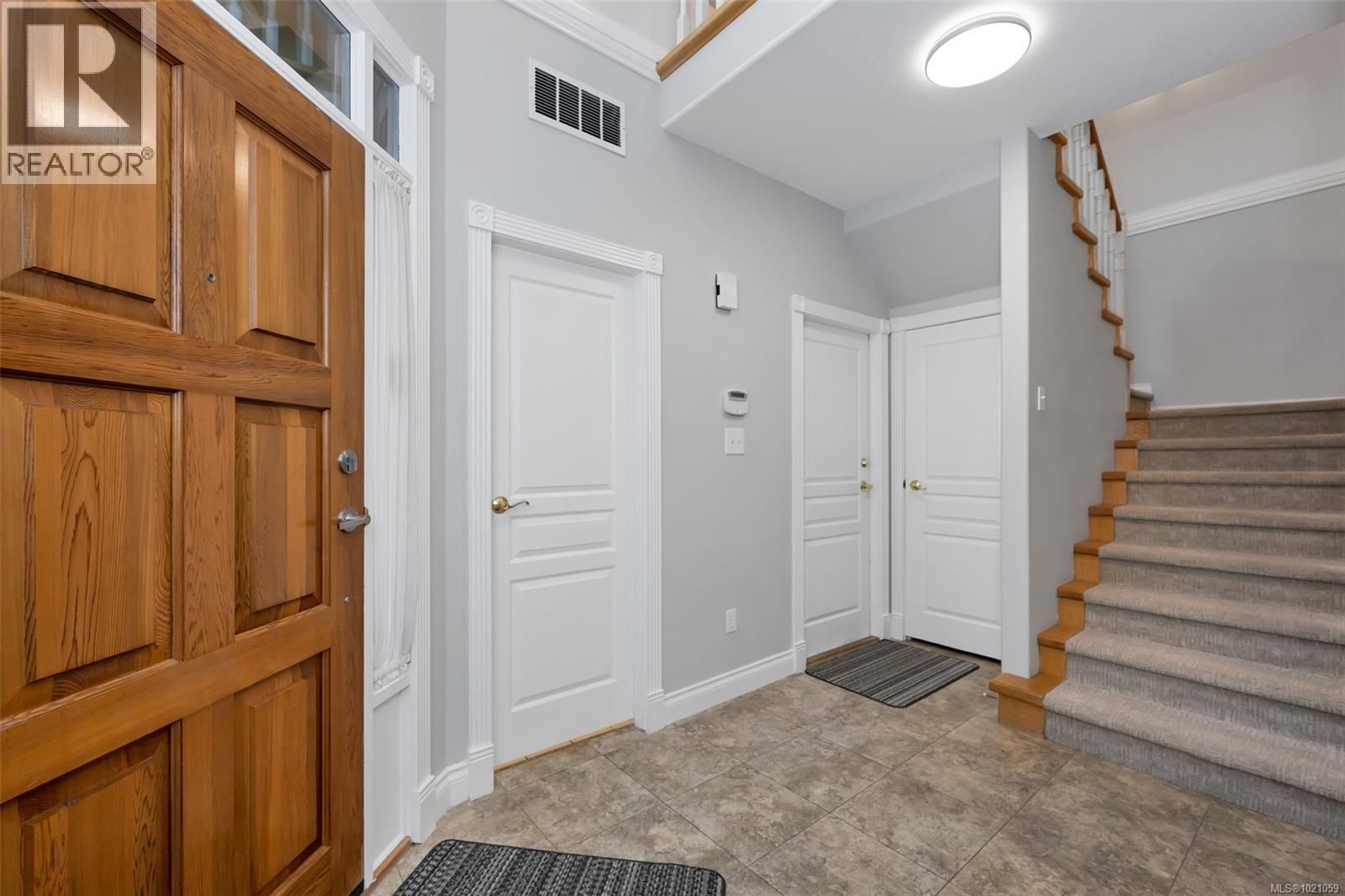 98 530 Marsett Place, Saanich