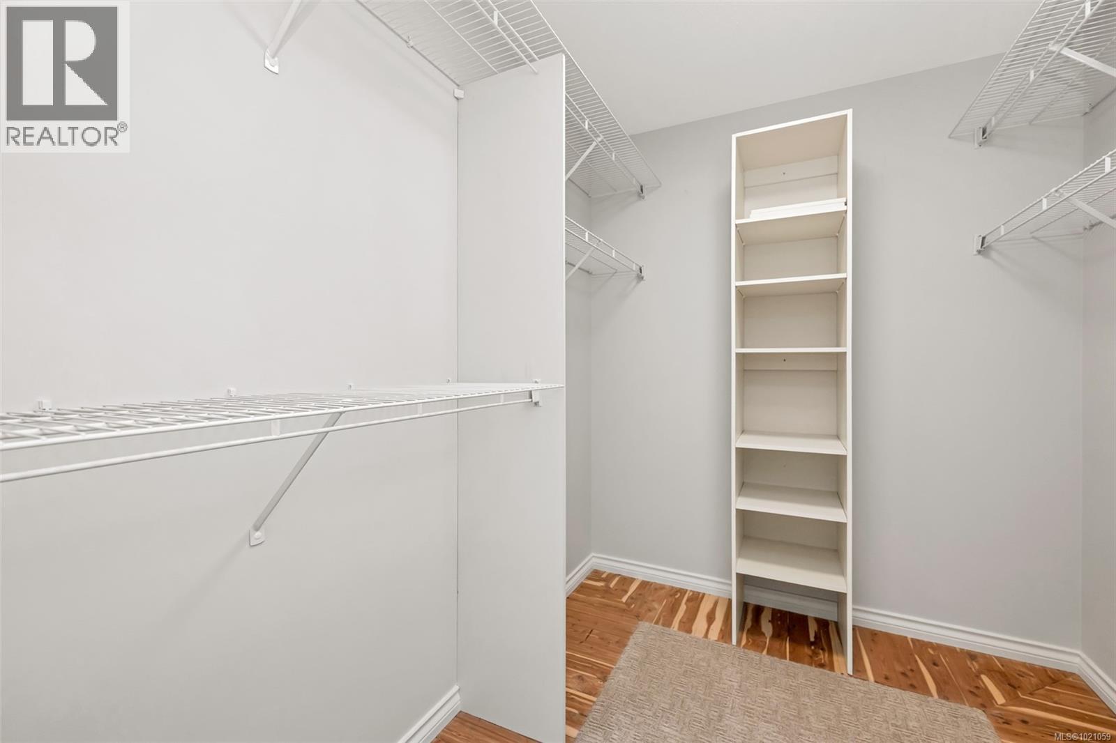 98 530 Marsett Place, Saanich